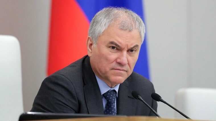 «Кто пустил миллионы мигрантов?»