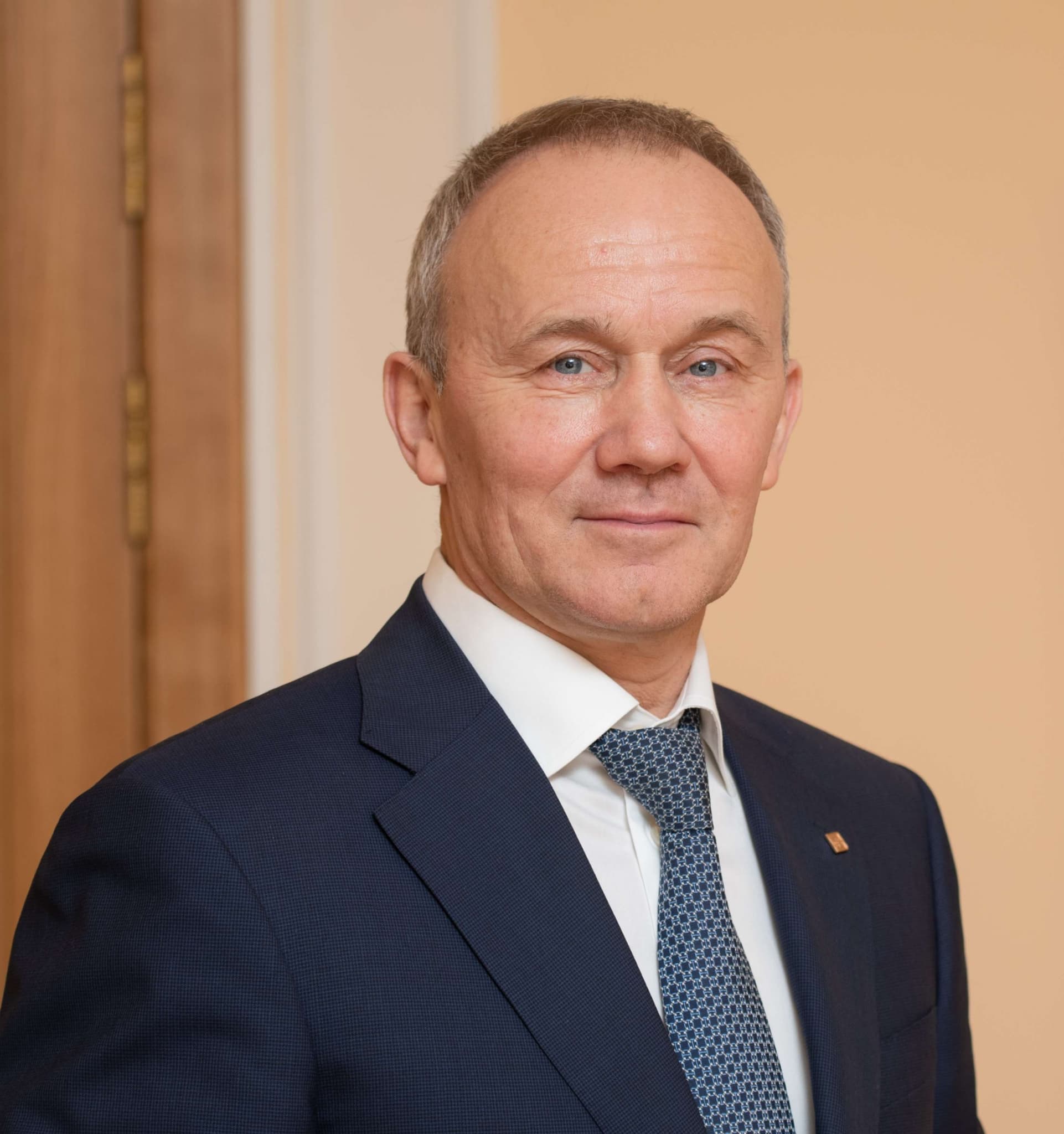 Свердловский губернатор уволил заместителя